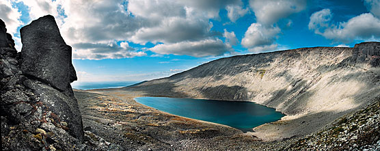 Khibinyn tunturinäkymä, panoraama 556px. Kuva: Valentin Zhiganov
